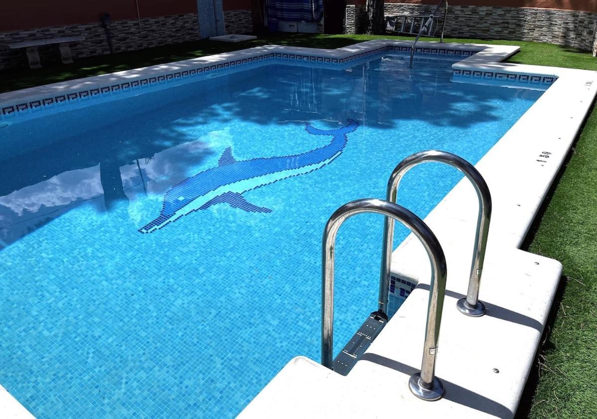 Chalet Los Pinos Con Piscina Privada 诺沃桑克蒂佩特里 外观 照片